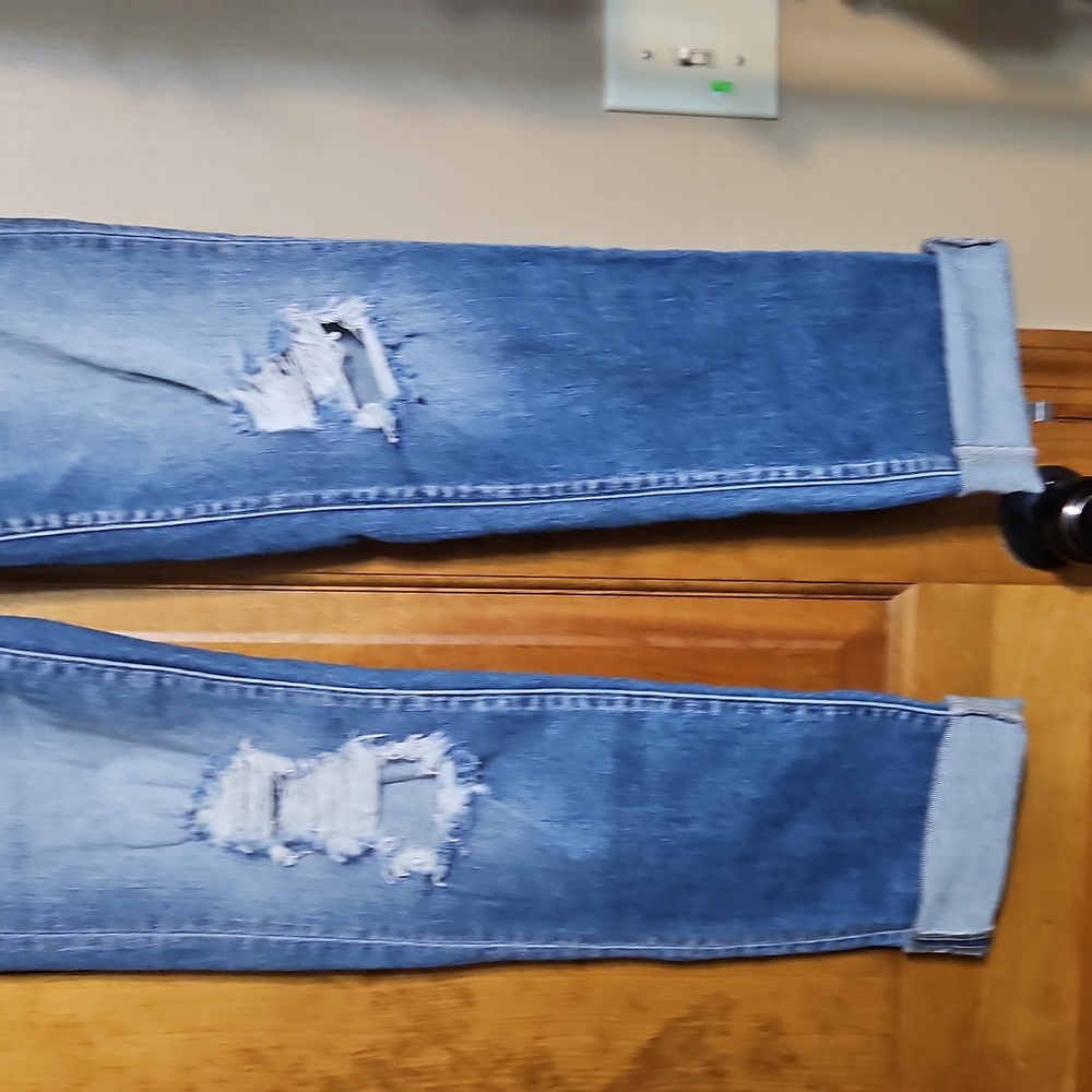 Willow & Root The Mom Fit Distressed High-Rise Jeans - Picture 6 of 15